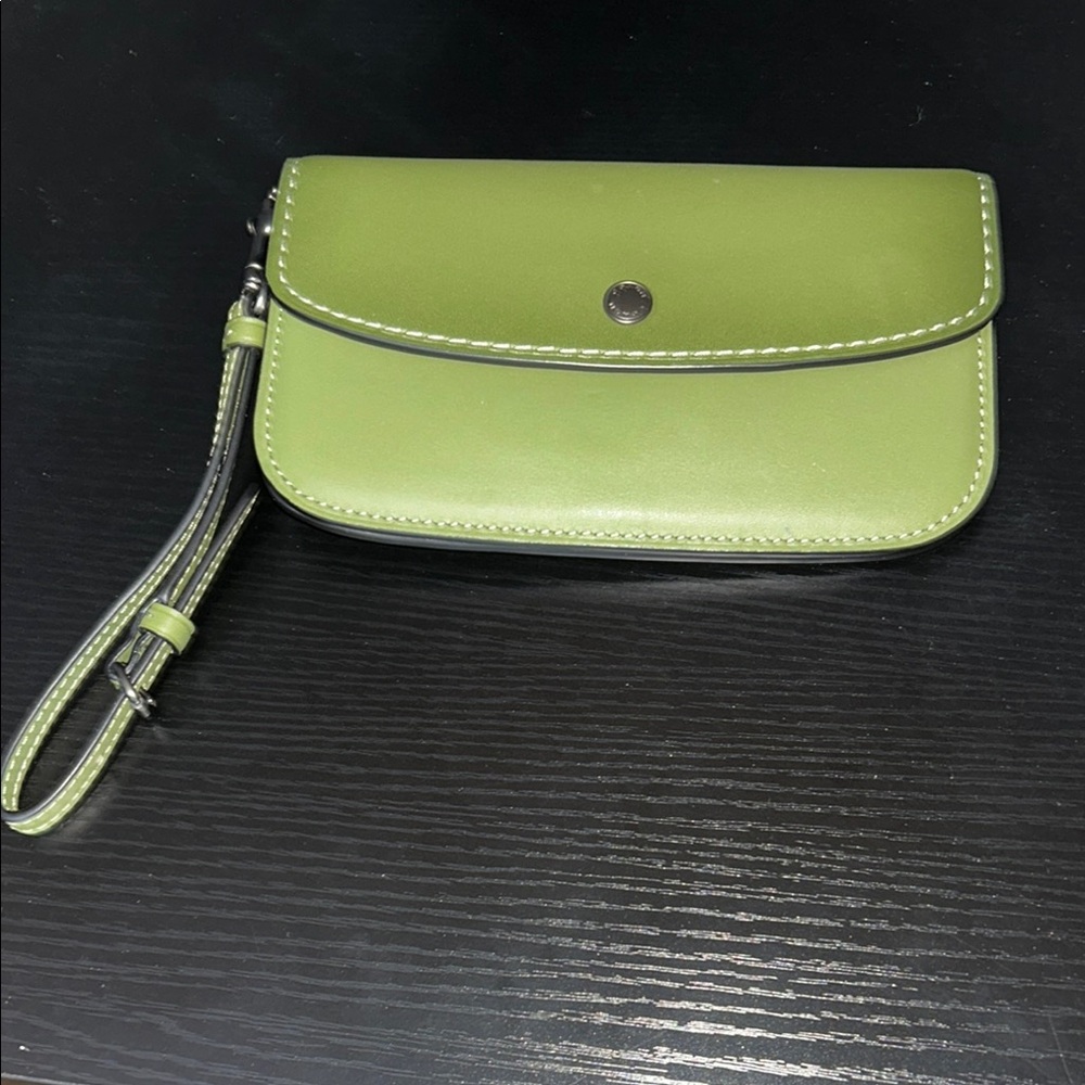 Coach Wallet in Glove Tanned Leather